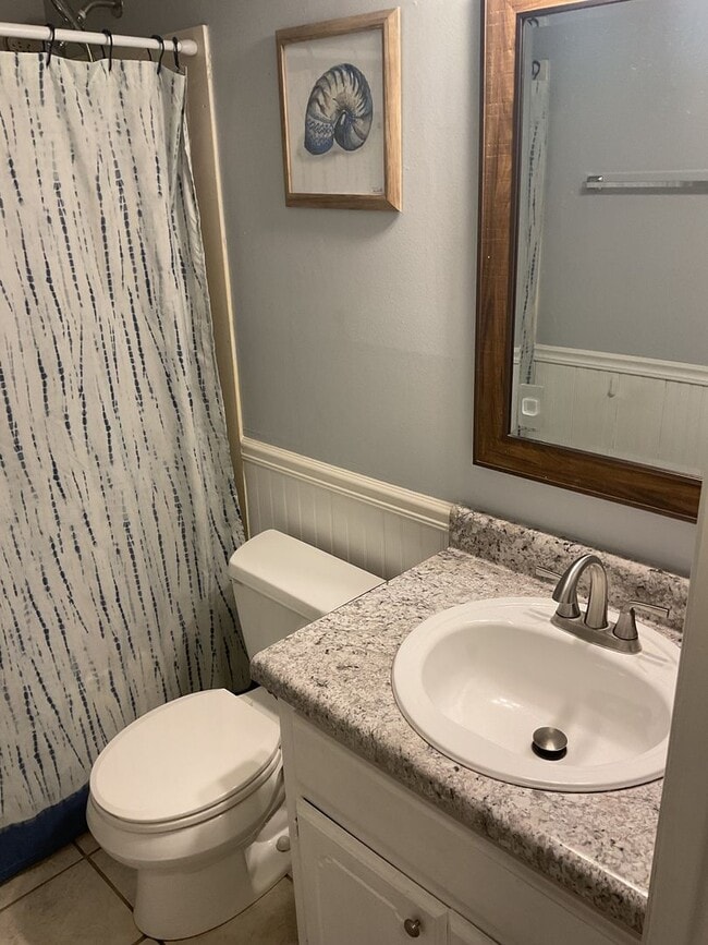 Building Photo - Spacious & Stylish Home in Bluewater Bay!