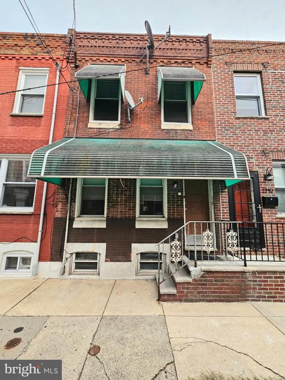 Building Photo - 1717 S Bancroft St