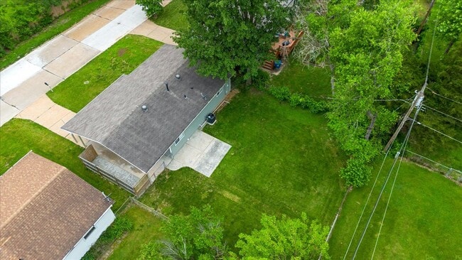 Building Photo - 113 Roland Ave
