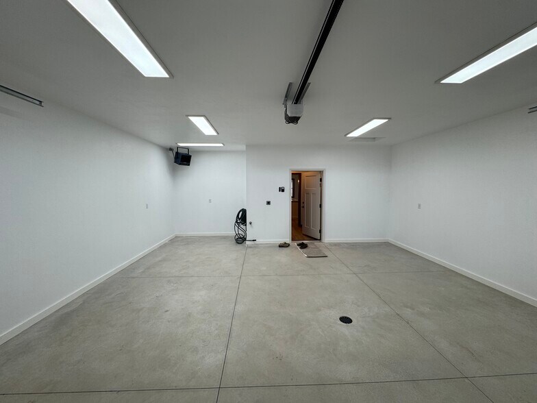 Building Photo - 403 Founders Way