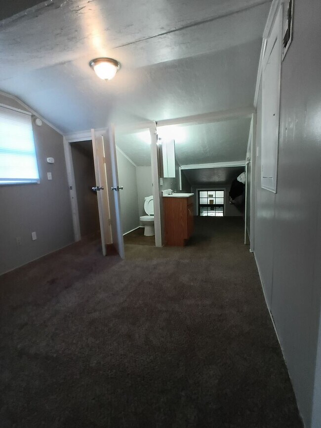 Building Photo - Tinker Close! FIRST FULL MONTH FREE