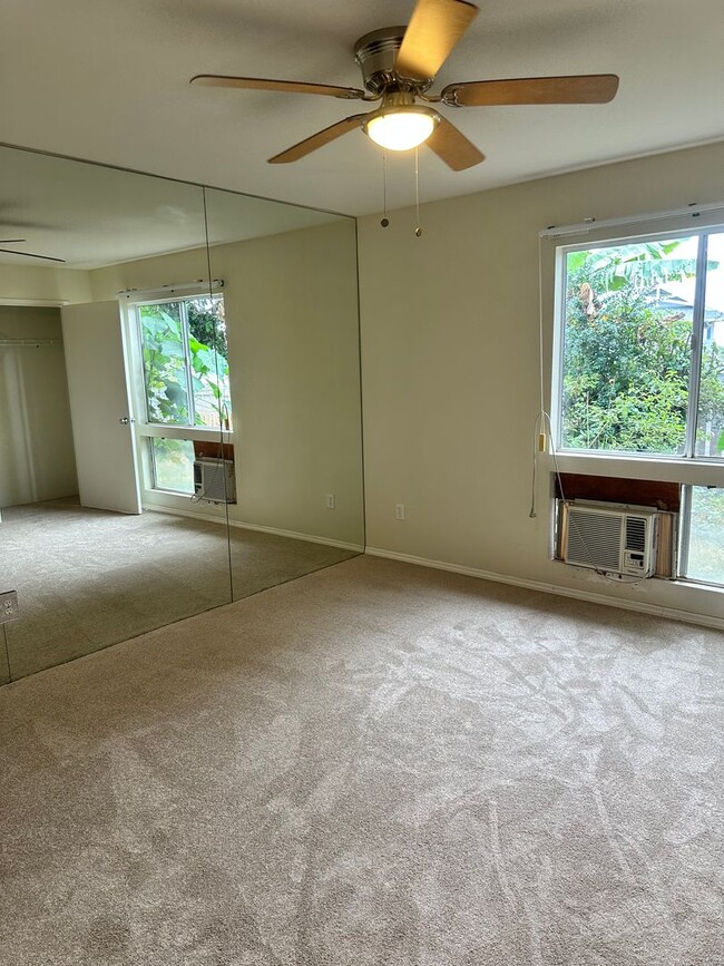 Building Photo - Parkglen, 2 bedroom, 2 bath Ground floor u...