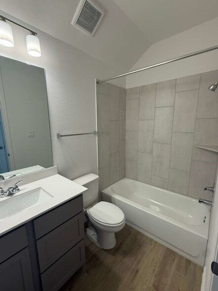 Building Photo - 8943 Red Wolf Pl