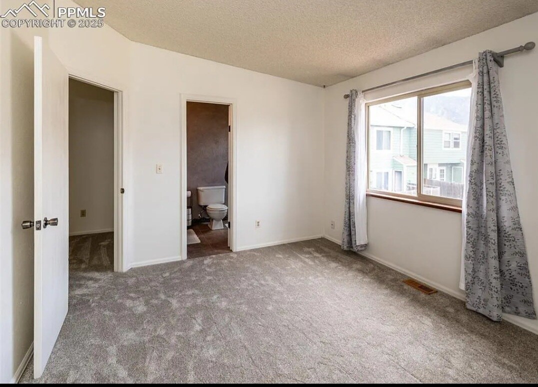 Building Photo - 3924 Berkley Ct