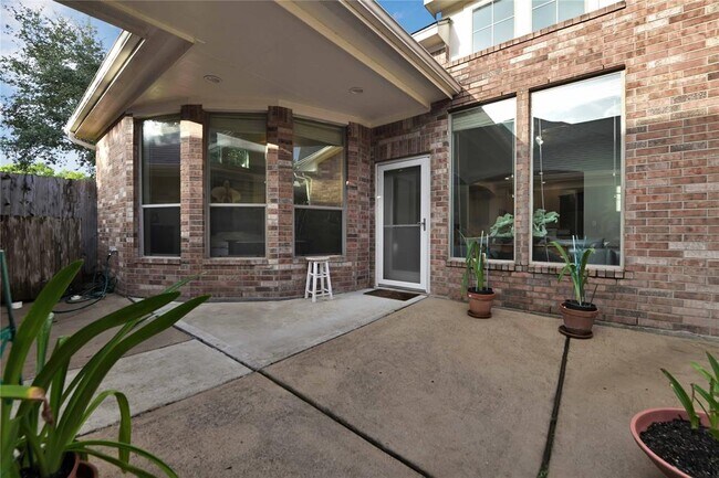 Building Photo - 2634 Arbor Hill Ln