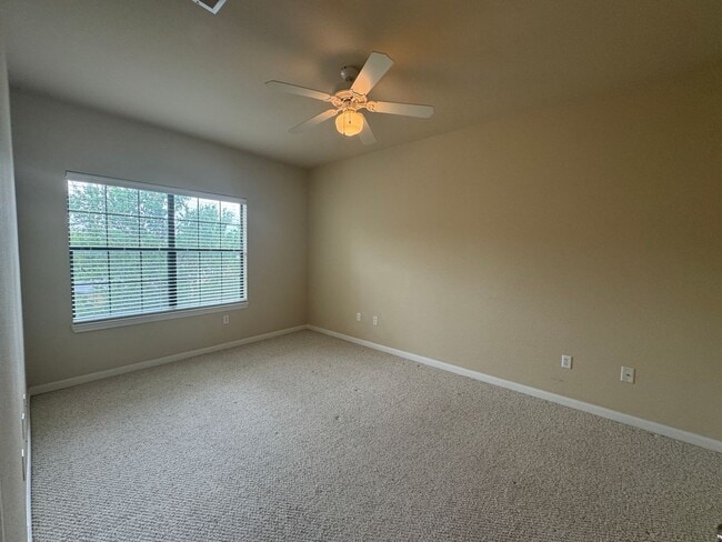 Building Photo - GREAT LOCATION NEAR MEDICAL & USAA | 3 BED...
