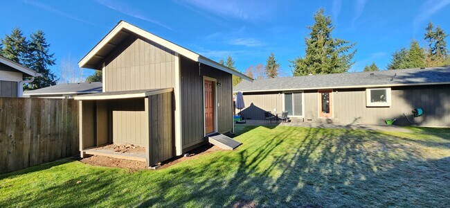 Building Photo - 3216 138th St SE
