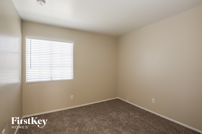 Building Photo - 6133 Kitamaya St