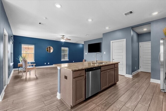 Building Photo - 4207 W Bayou Maison Cir