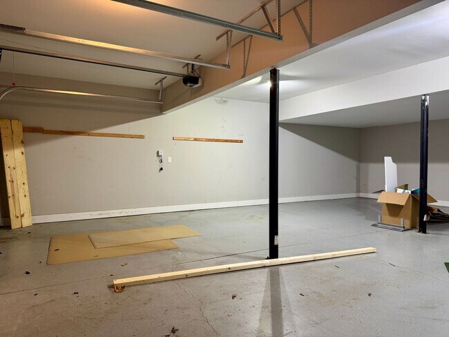 Building Photo - 6477 Olin Ln