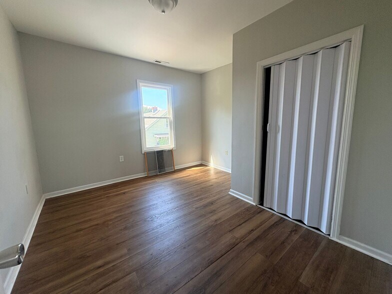 Building Photo - 47 Spring St