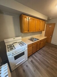 Building Photo - 209 Cattell St