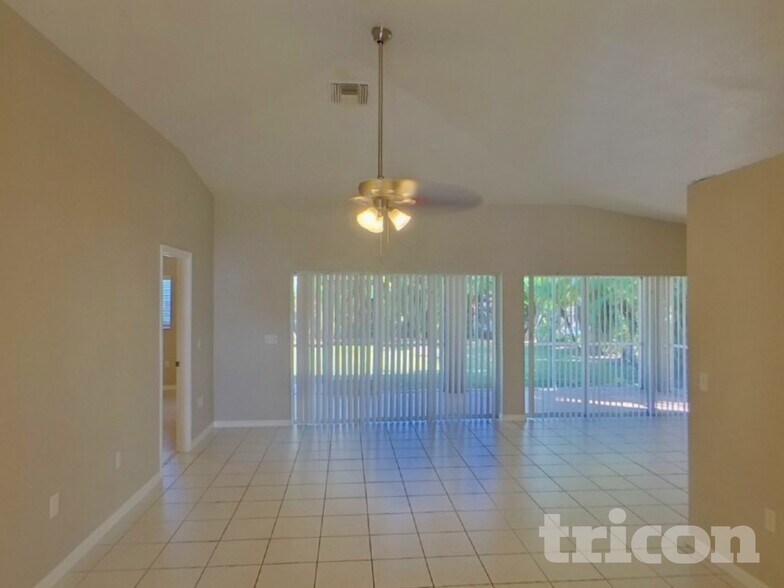 Building Photo - 184 Jennifer Dr