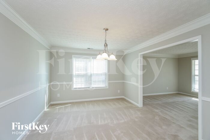 Building Photo - 304 Hickory Creek Ln
