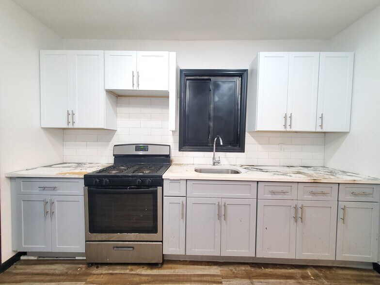 93 Garden Ave 1R - 97 Garden St