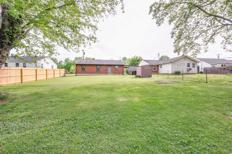 Building Photo - 176 Woodson Ln