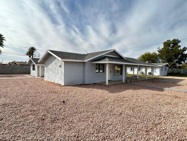 Building Photo - Remodeled Home Near Downtown Chandler!