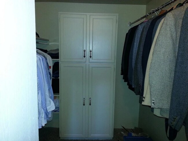 Building Photo - Beautiful 2BR/2BA Condo with Pools, Parking & Great Amenities!