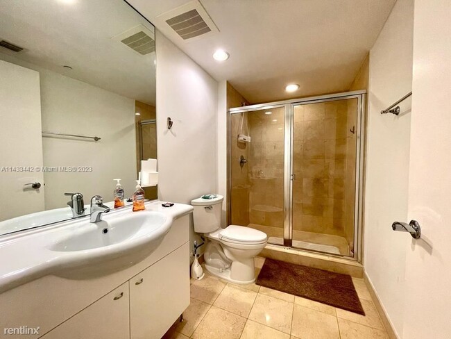 Building Photo - 3 br, 3 bath Condo - 1800 S Ocean Dr Apt 2103