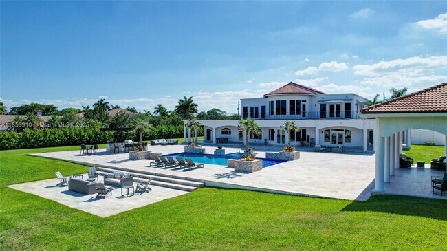 Building Photo - 4610 SW 178th Ave