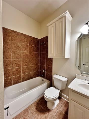 Building Photo - 5808 La Vista Dr