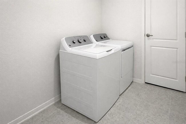 Building Photo - 15 Ramblewood Dr