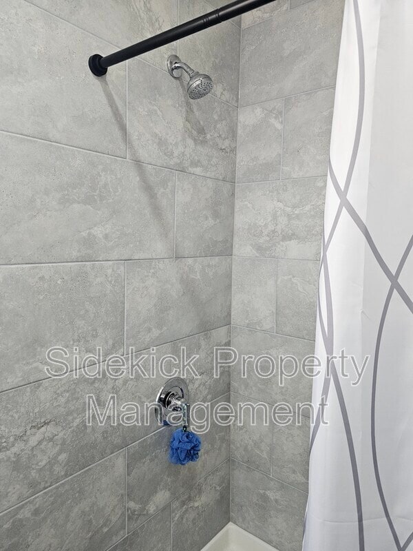 Building Photo - 1157 S Townsend Ave