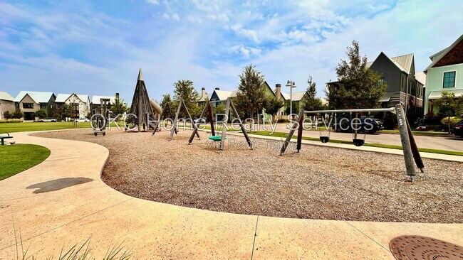 Building Photo - 941 Pedalers Ln