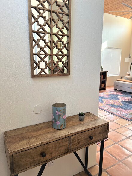 Building Photo - 53170 Avenida Diaz