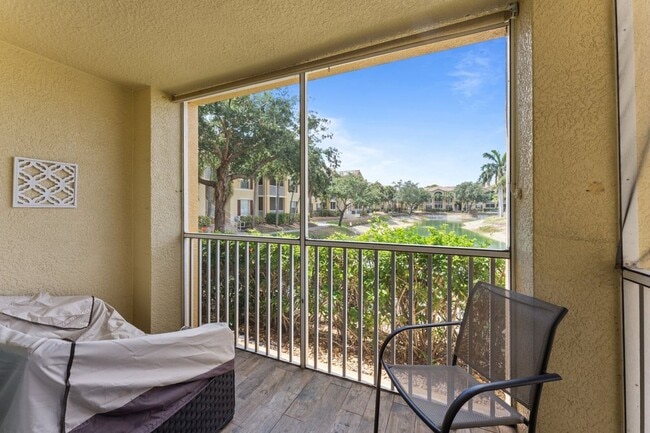 Building Photo - Conveniently located 3 bedrooms 2 bathroom...