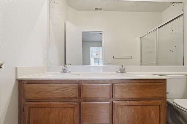 Building Photo - 9386 Laguna Pointe Way
