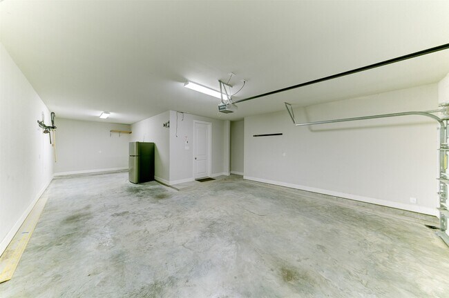 Building Photo - 4703 Eagle Cove Ln