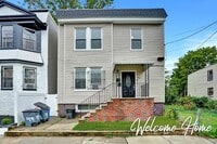Building Photo - 49 Tichenor Terrace