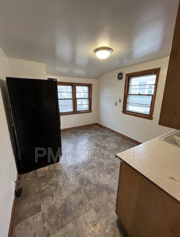 Building Photo - 3821 N 39th St