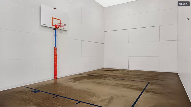 Building Photo - 211 E Ohio St