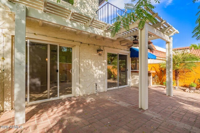 Building Photo - 5730 N Scottsdale Rd