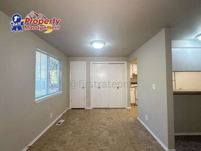 Building Photo - 2839 W Malad St