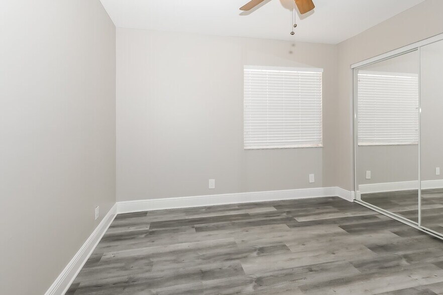 Building Photo - 2638 Country Golf Dr