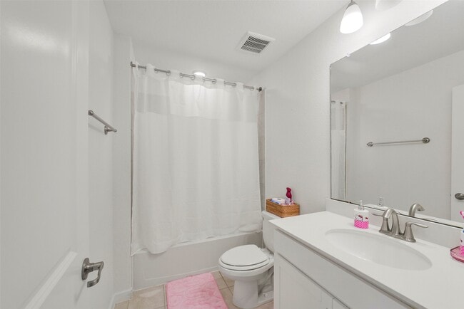 Building Photo - 147 Renodes Garden Ln