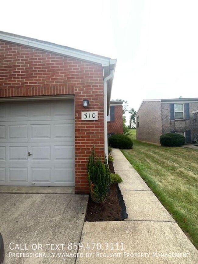 Building Photo - 310 Outrider Way