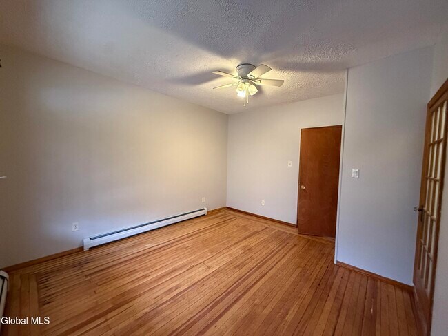 Building Photo - 38 State St