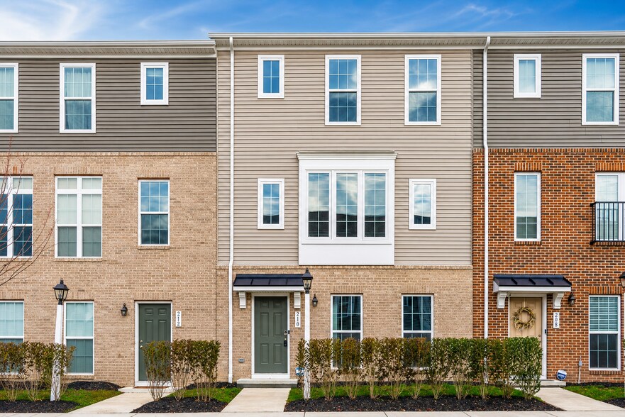 Building Photo - 210 Gress Rd