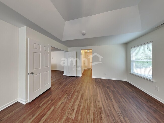 Building Photo - 8836 Driftwood Commons Ct