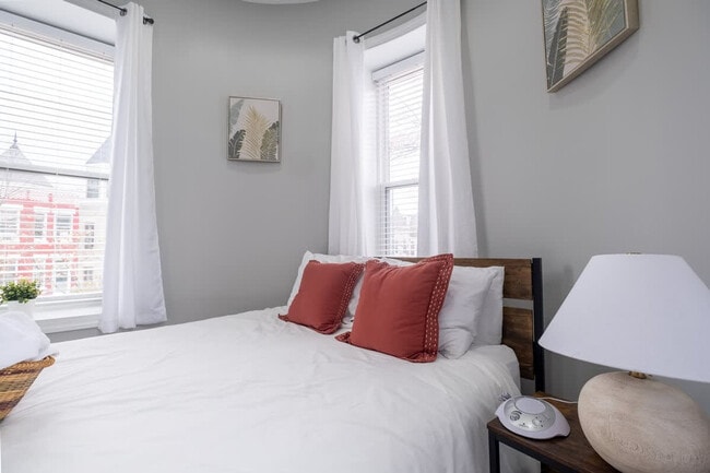 Building Photo - 45 Rhode Island Ave NE