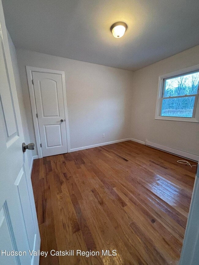 Building Photo - 1982-1984-1984 NY-32