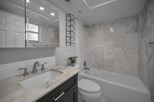 Building Photo - 1502 Cottonwood Terrace