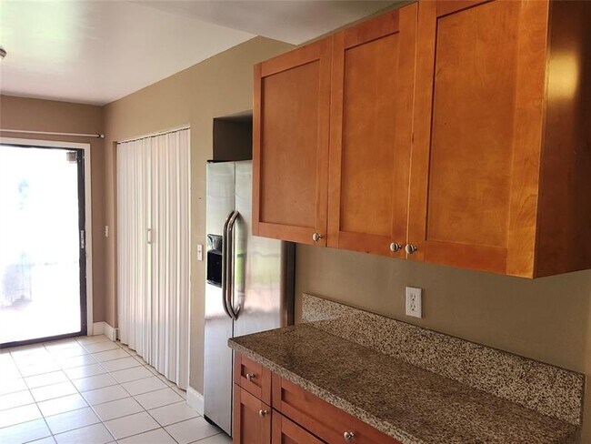 Building Photo - 4192 SW 87th Terrace