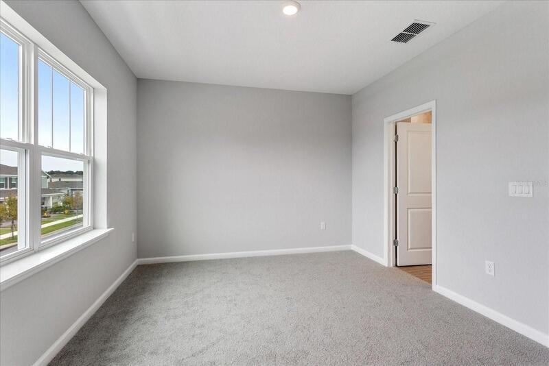 Building Photo - 637 Bayhawk St