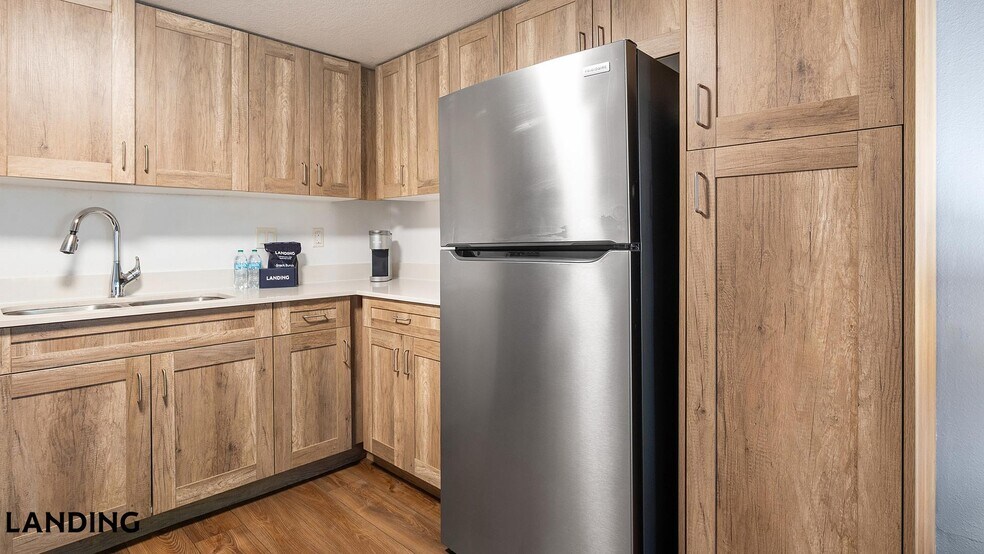 Building Photo - 2851 Maingate Village Cir