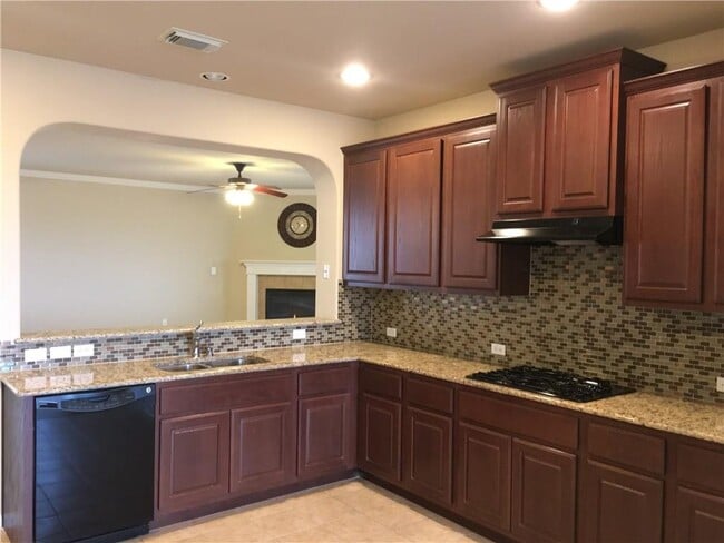 Building Photo - 7808 Meloncon Cove